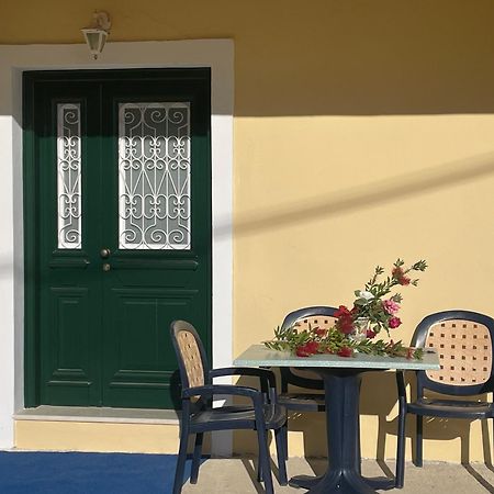 Elia Apartment Doukádes Екстериор снимка